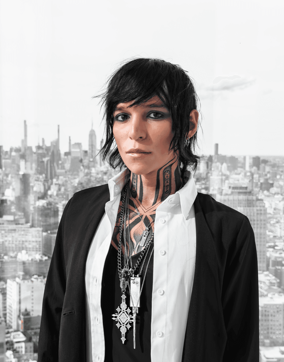Zoe Touloupis · ZØ